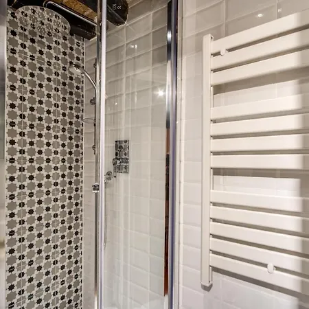 Apartment Cartari